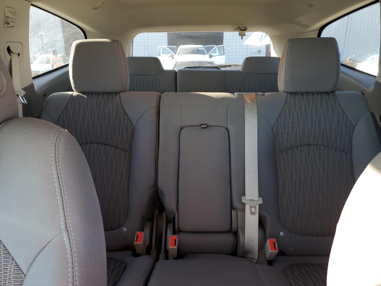 CHEVROLET TRAVERSE LS