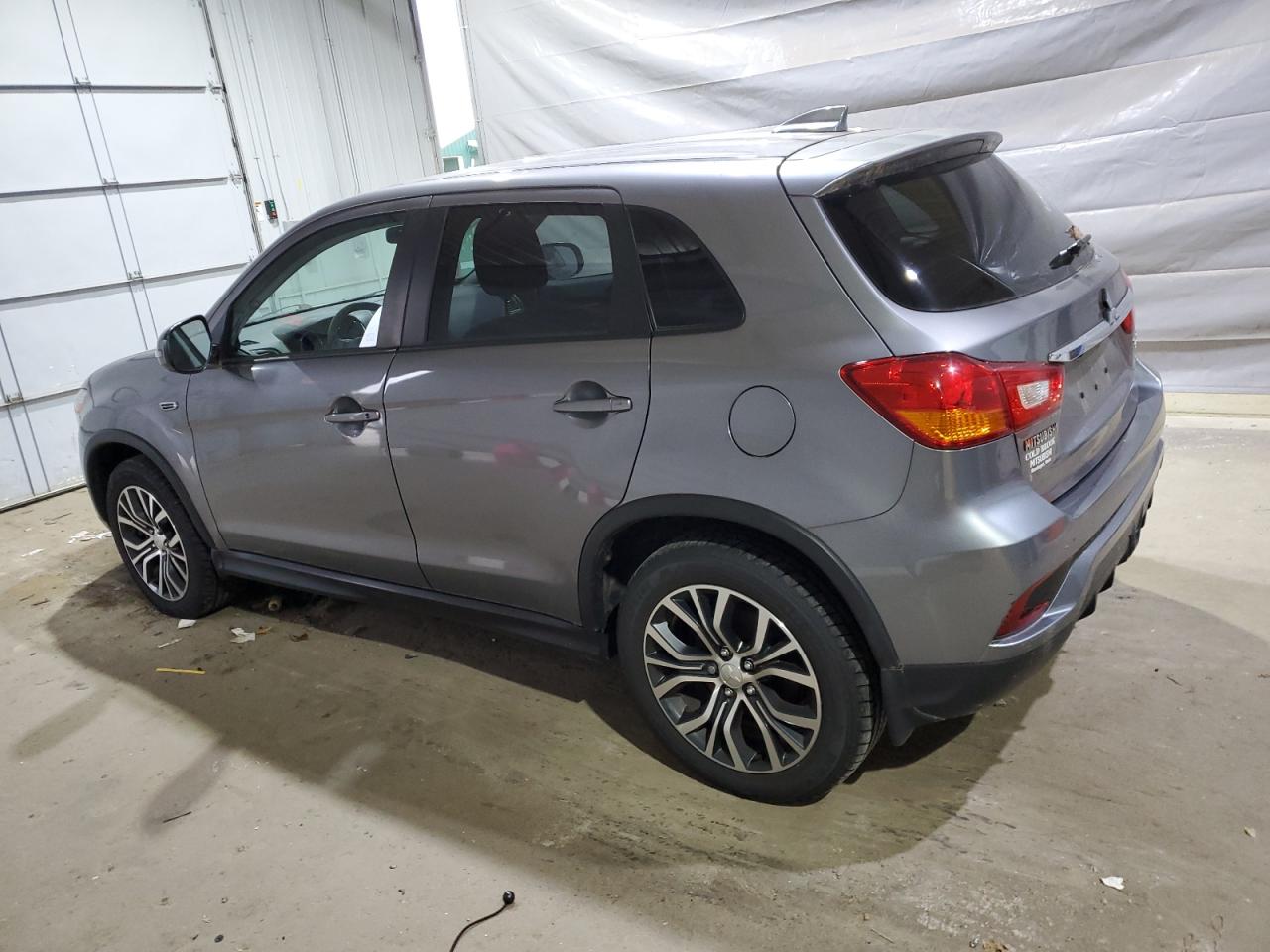 MITSUBISHI OUTLANDER ES