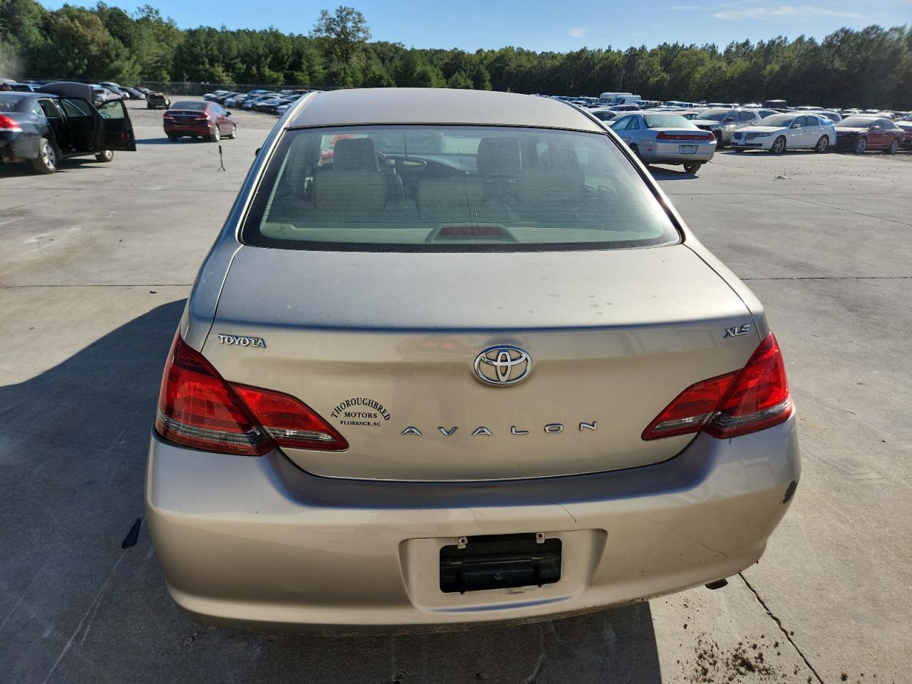 Lot #3285568265 2008 TOYOTA AVALON XL