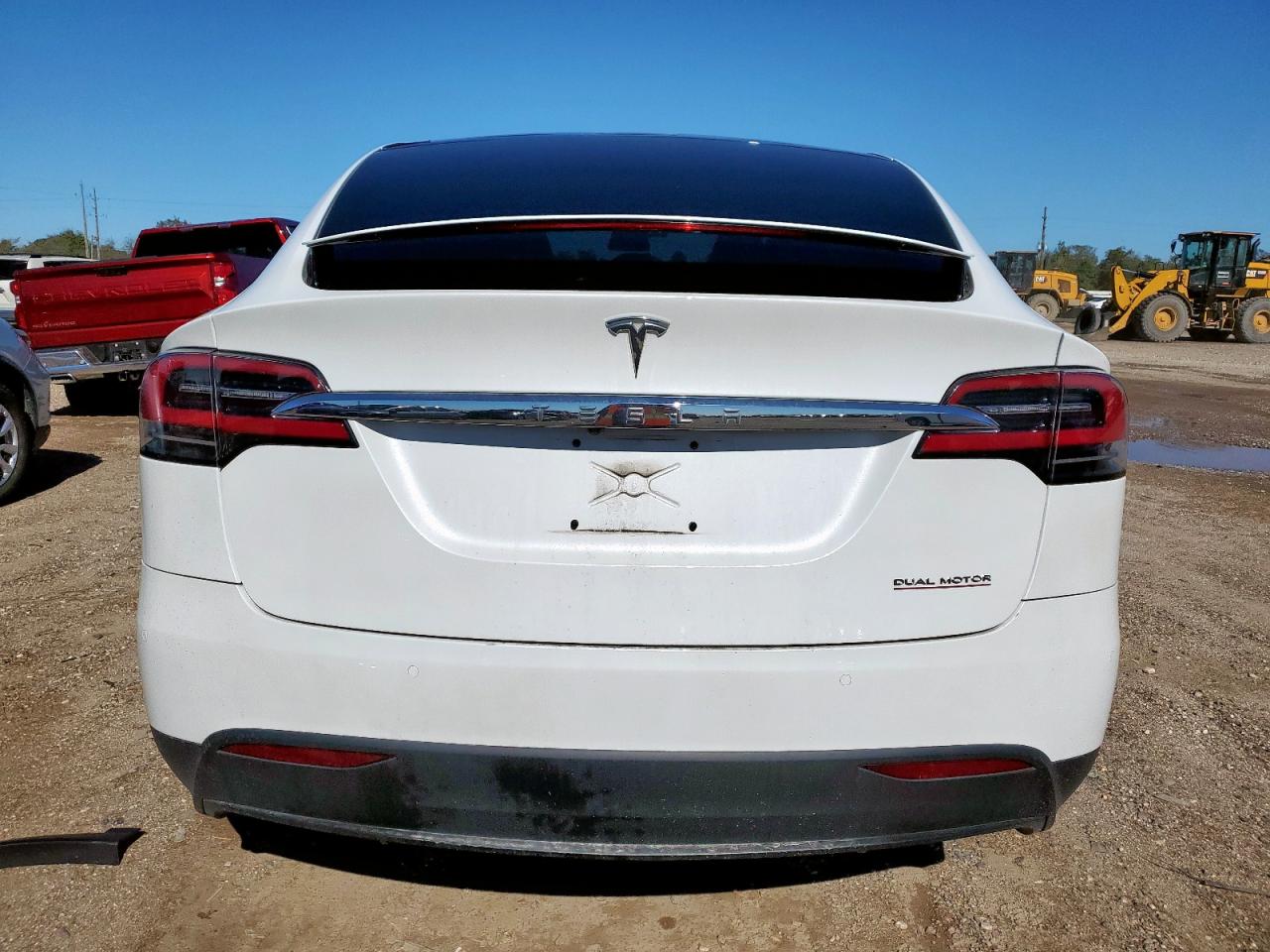 TESLA MODEL X