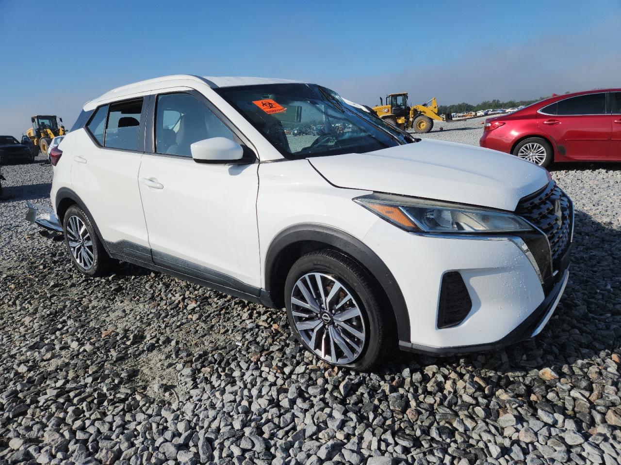 NISSAN KICKS SV