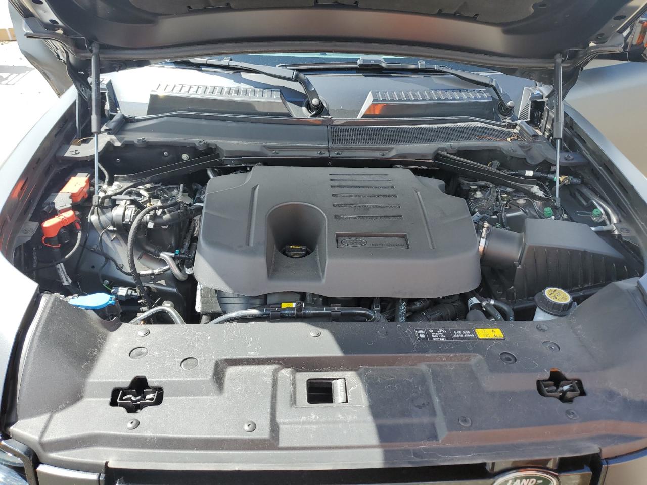 LAND ROVER DEFENDER 110 X-DYNAMIC SE