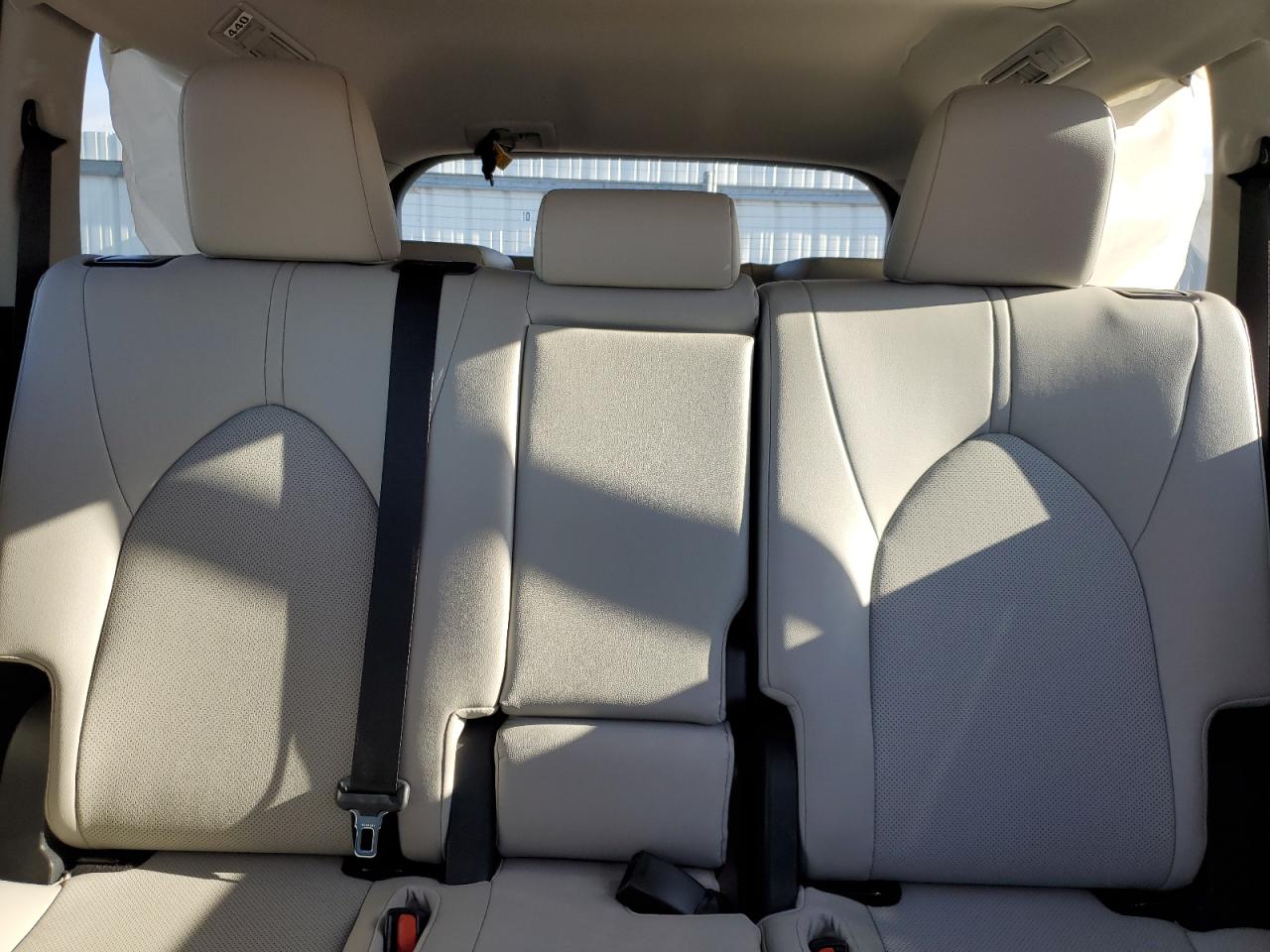 TOYOTA HIGHLANDER LE