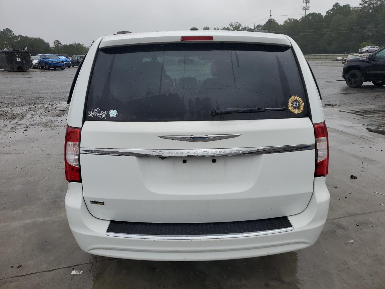 CHRYSLER TOWN & COUNTRY TOURING