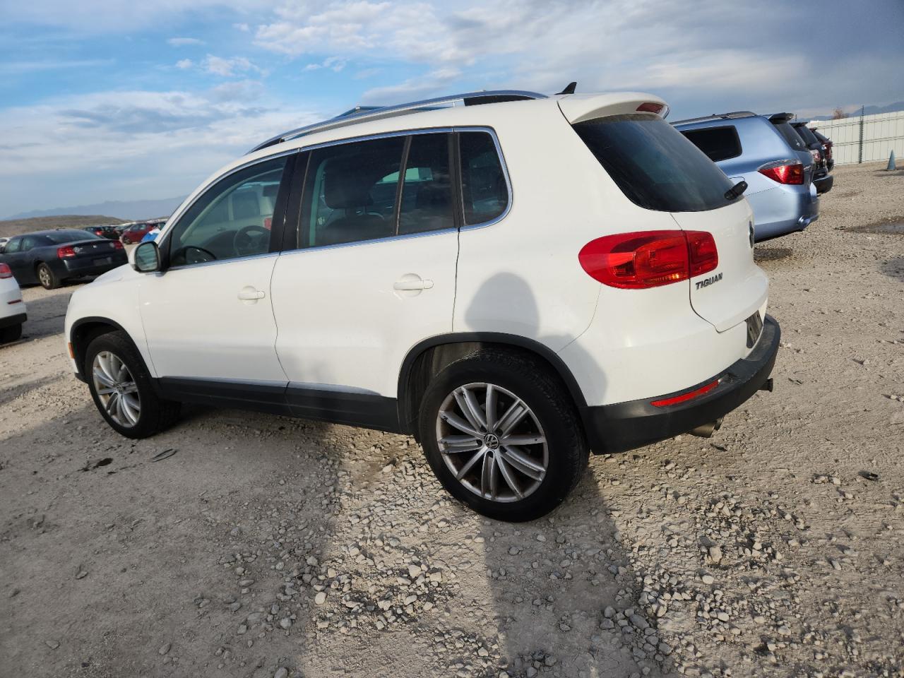 VOLKSWAGEN TIGUAN S