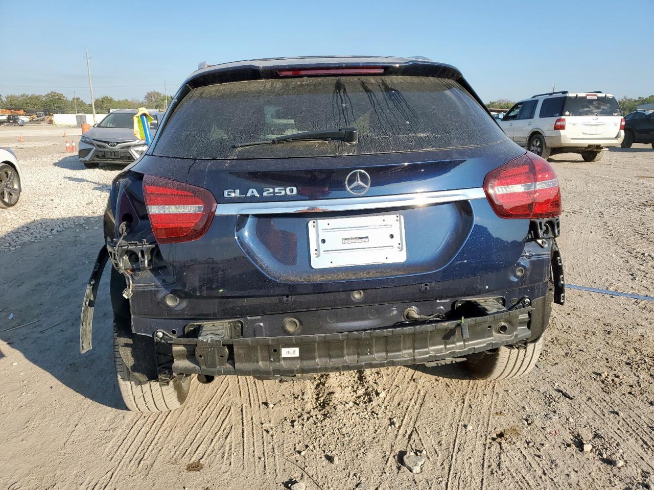 MERCEDES-BENZ GLA-CLASS 250