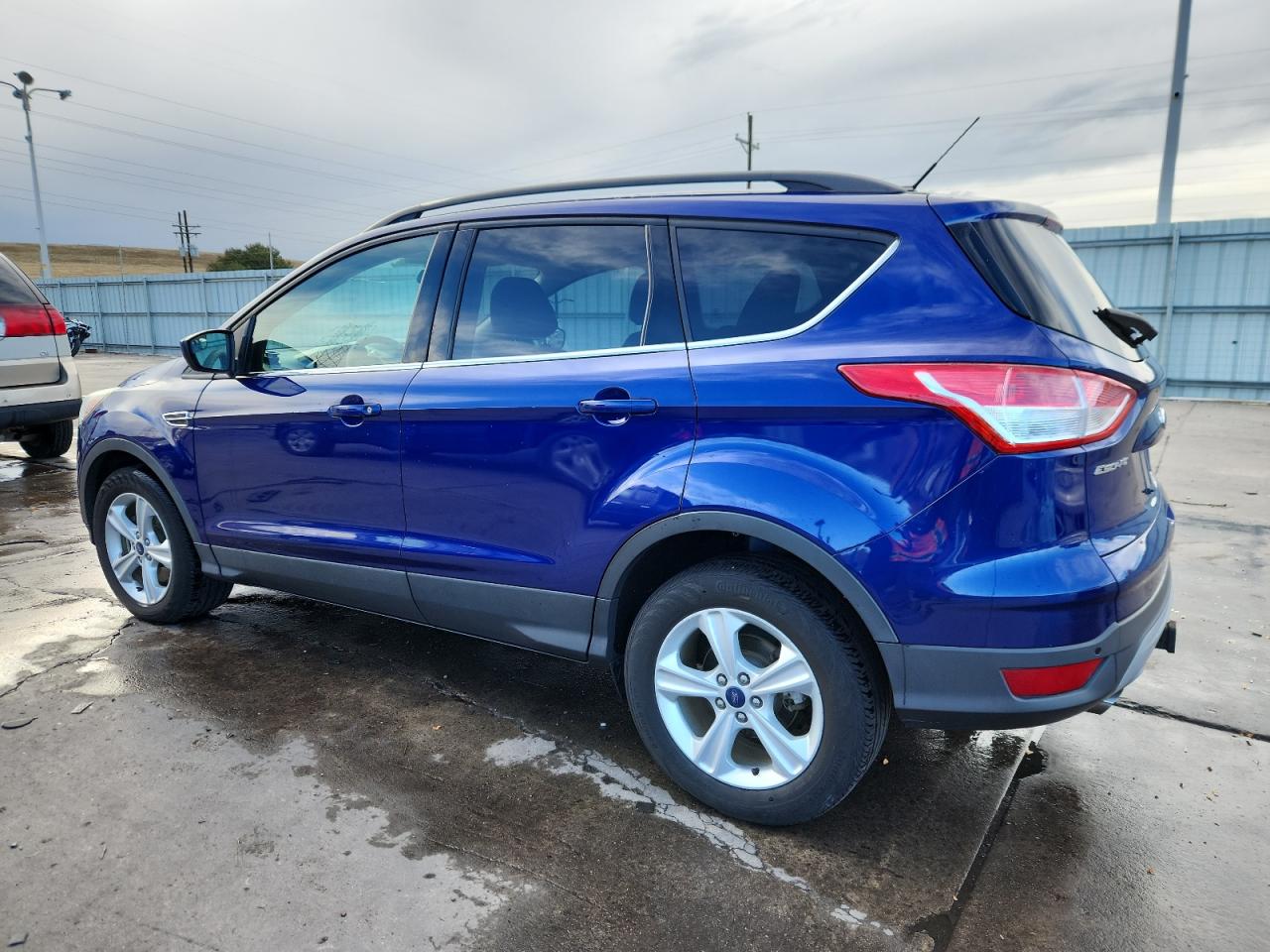 FORD ESCAPE SE