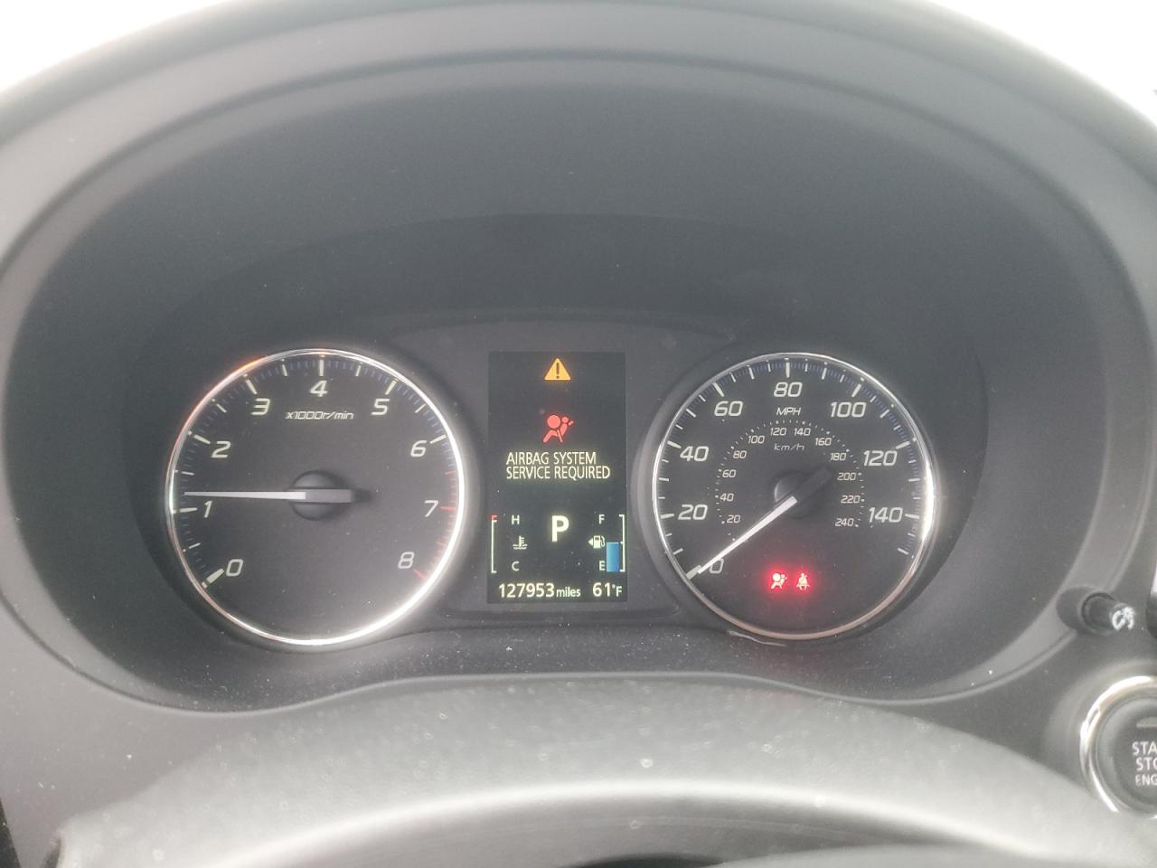 MITSUBISHI OUTLANDER SE