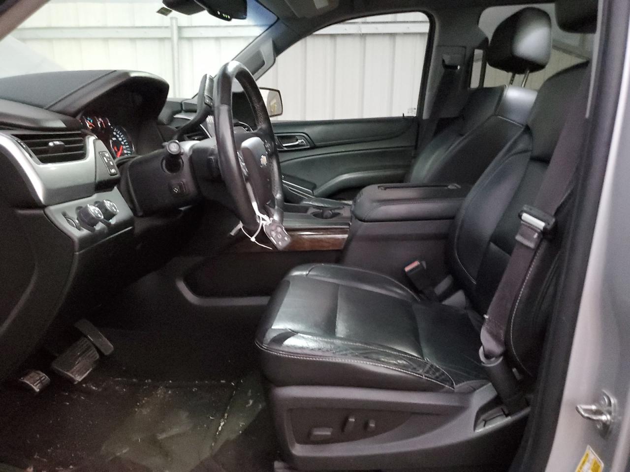 CHEVROLET SUBURBAN K1500 LT