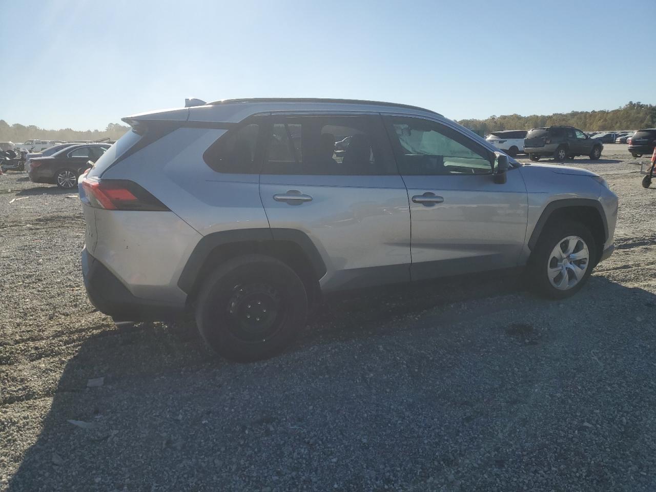 TOYOTA RAV4 LE