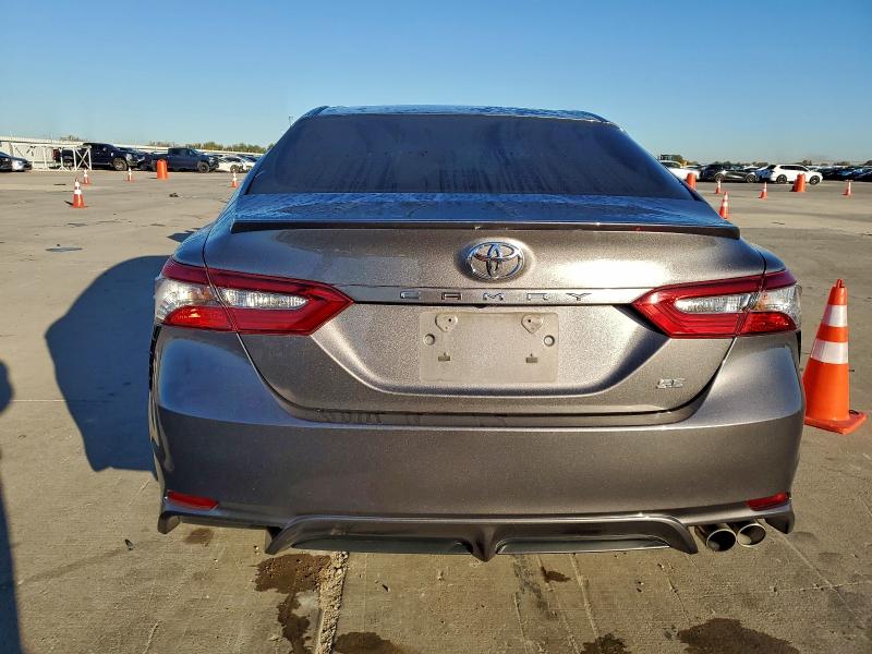 2018 TOYOTA CAMRY L - 4T1B11HK7JU085538
