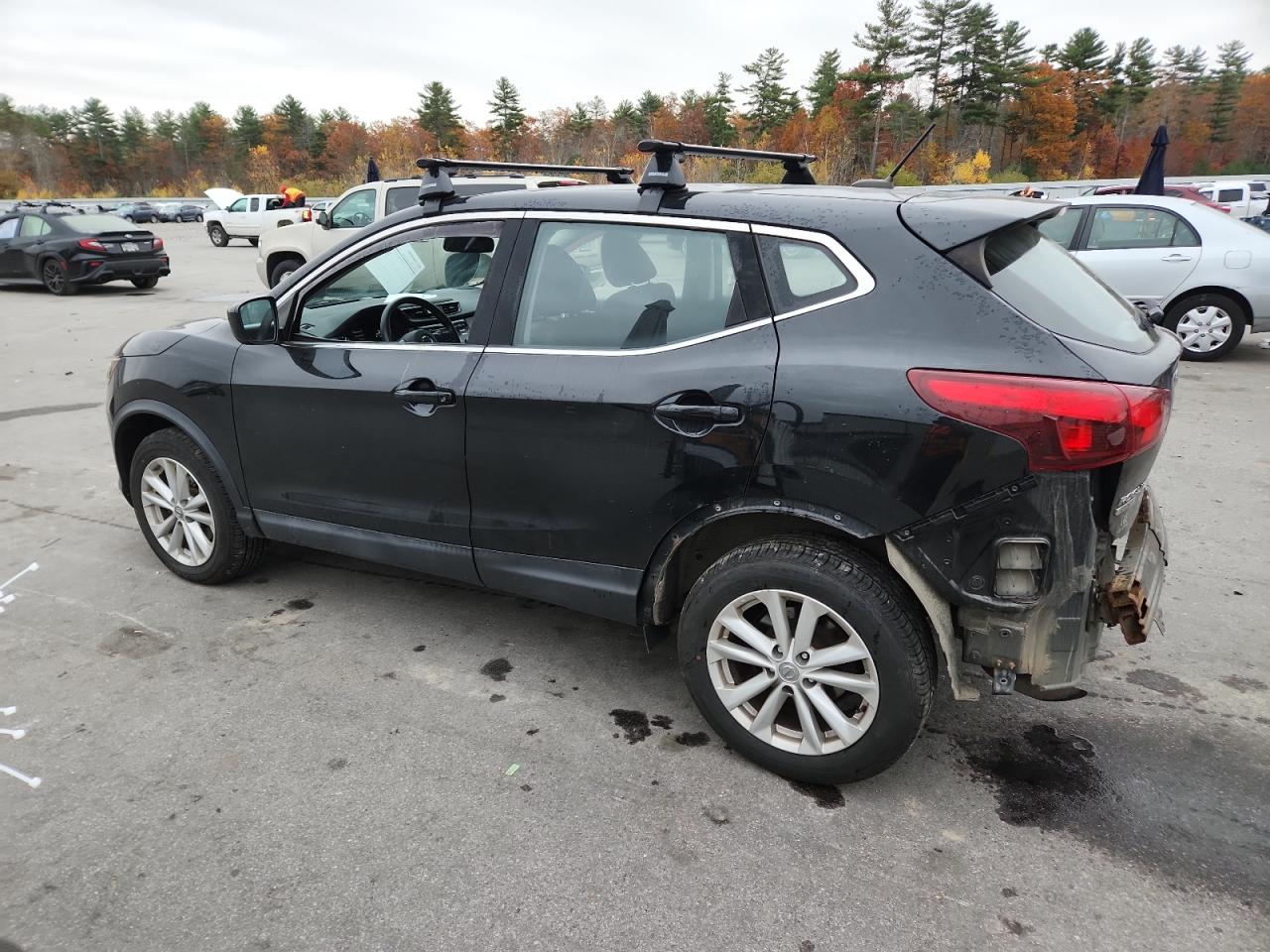 NISSAN ROGUE SPORT S