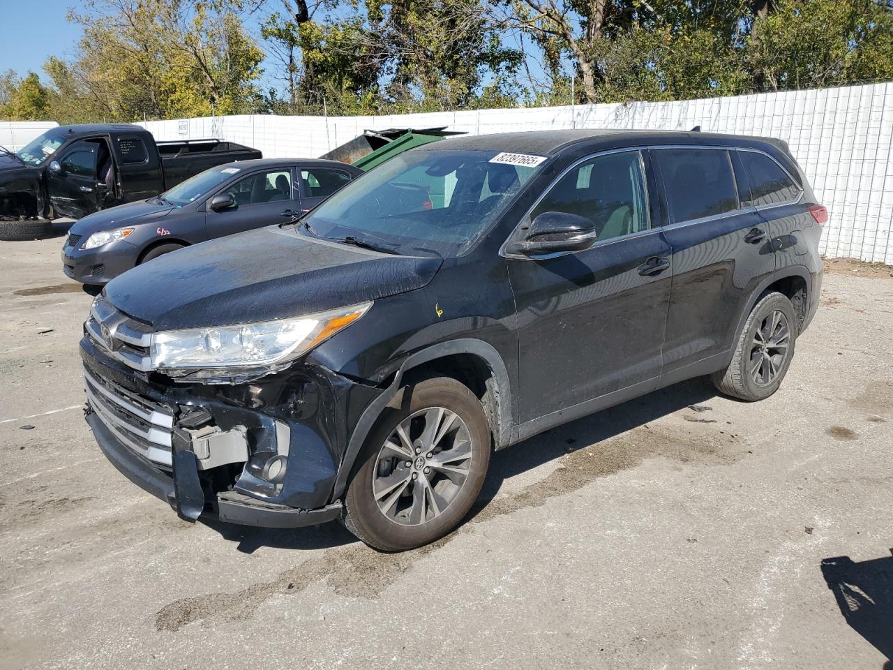 TOYOTA HIGHLANDER LE