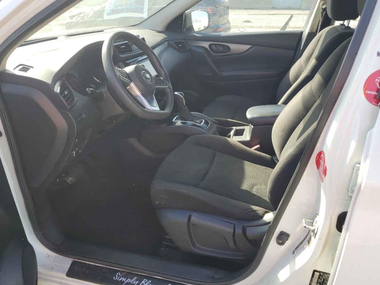 NISSAN ROGUE SPORT S