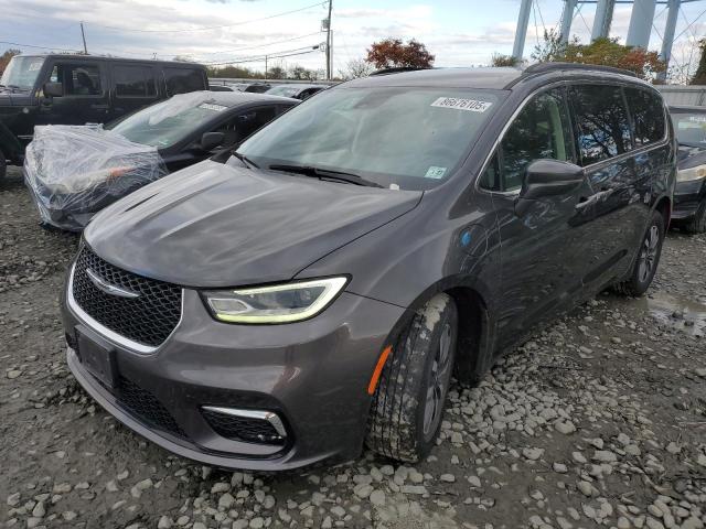 Global Auto Auctions: 2022 CHRYSLER PACIFICA H