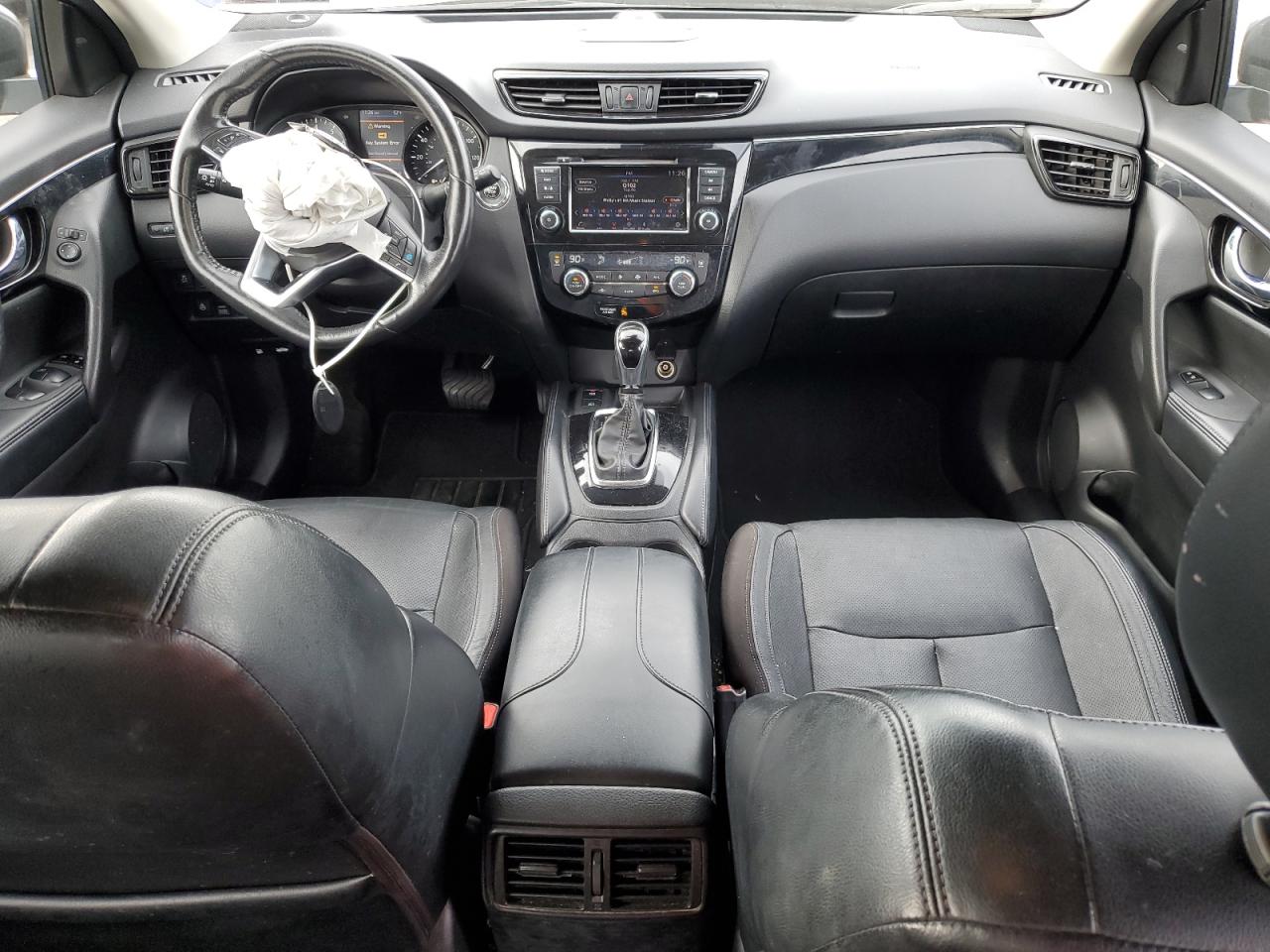 NISSAN ROGUE SPORT S