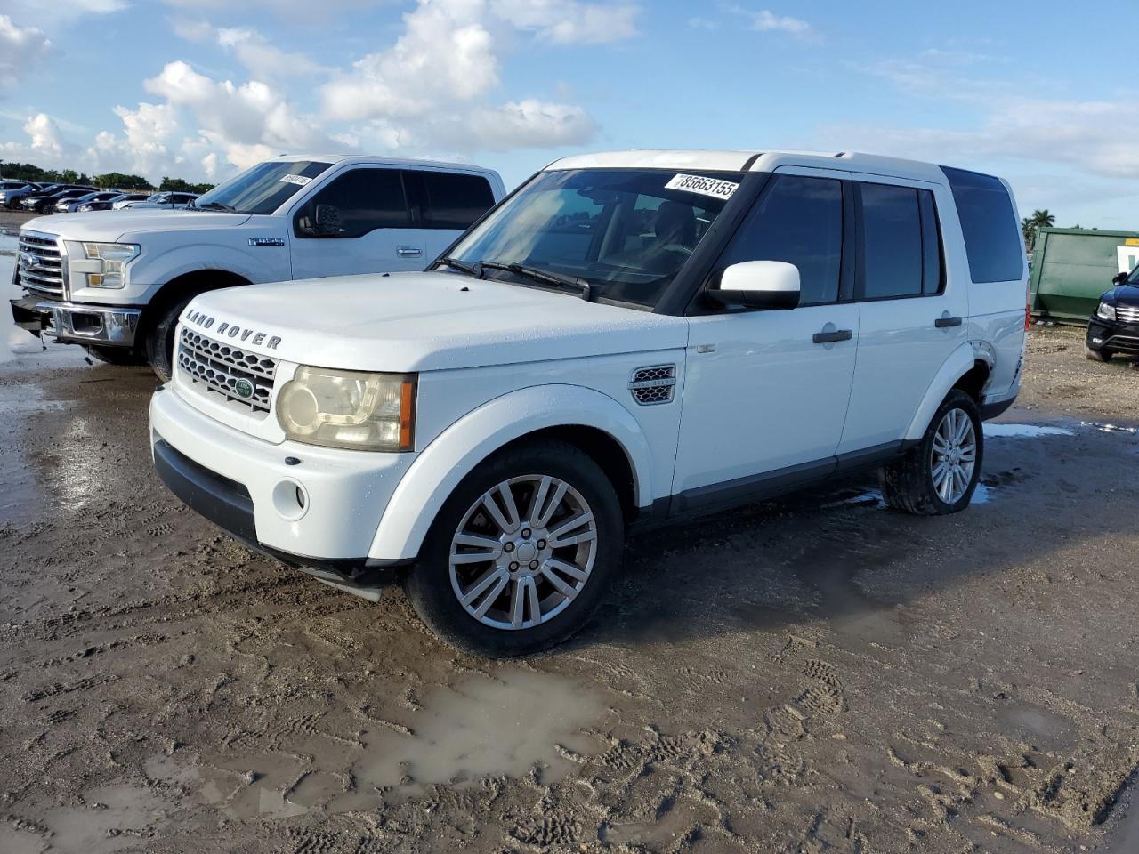 Vehicle photo
