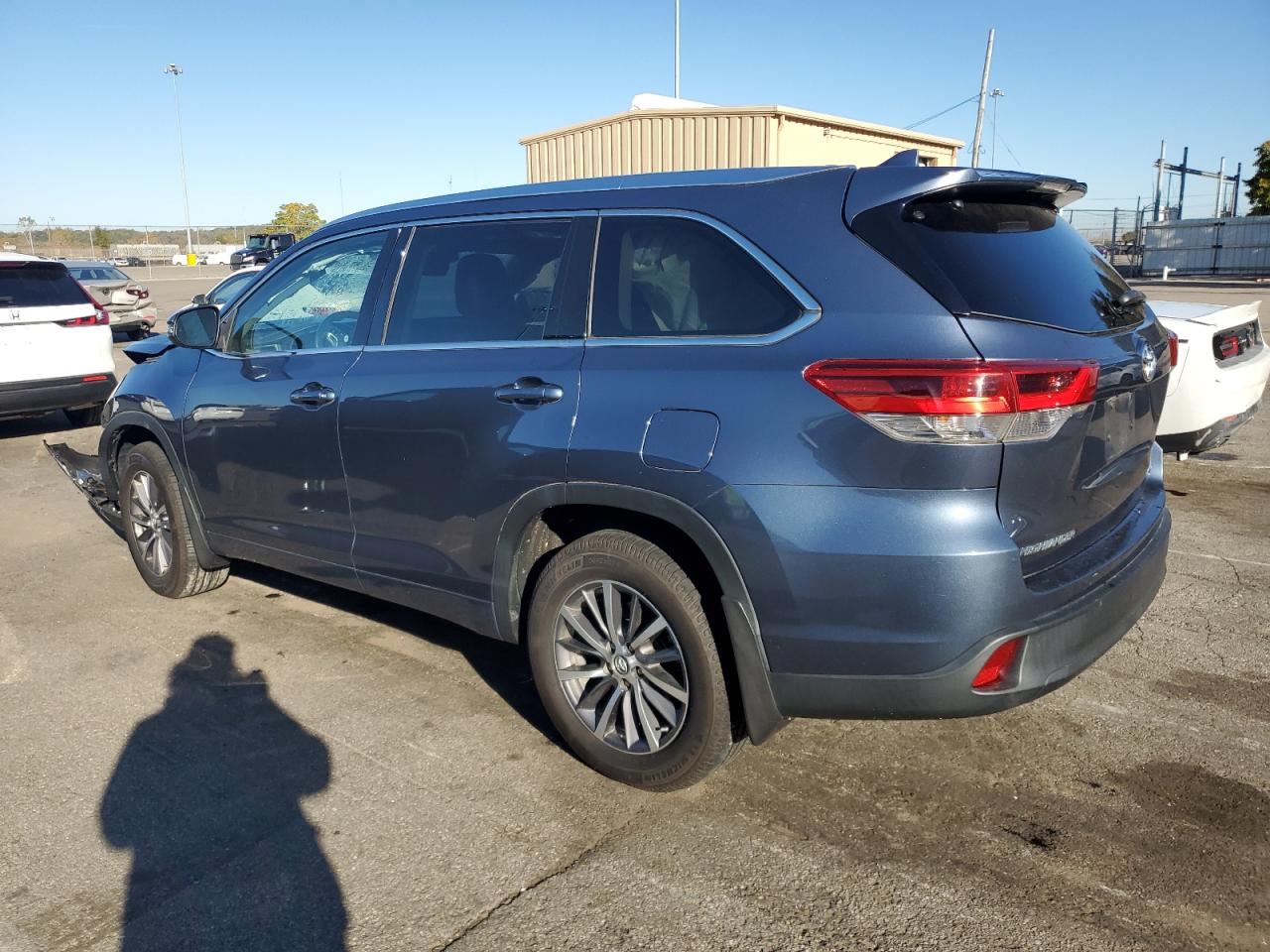 TOYOTA HIGHLANDER SE
