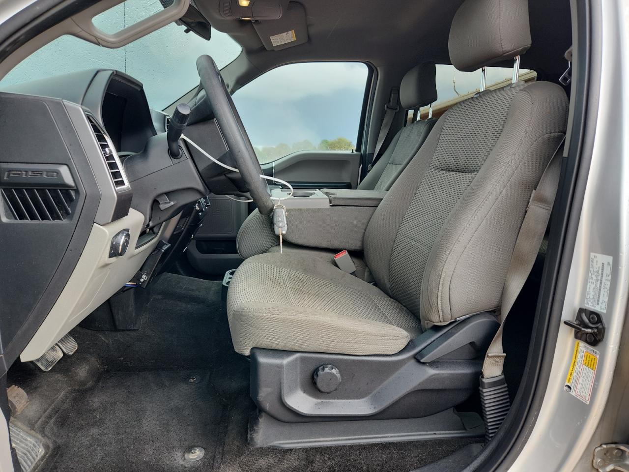 FORD F-150 SUPERCREW