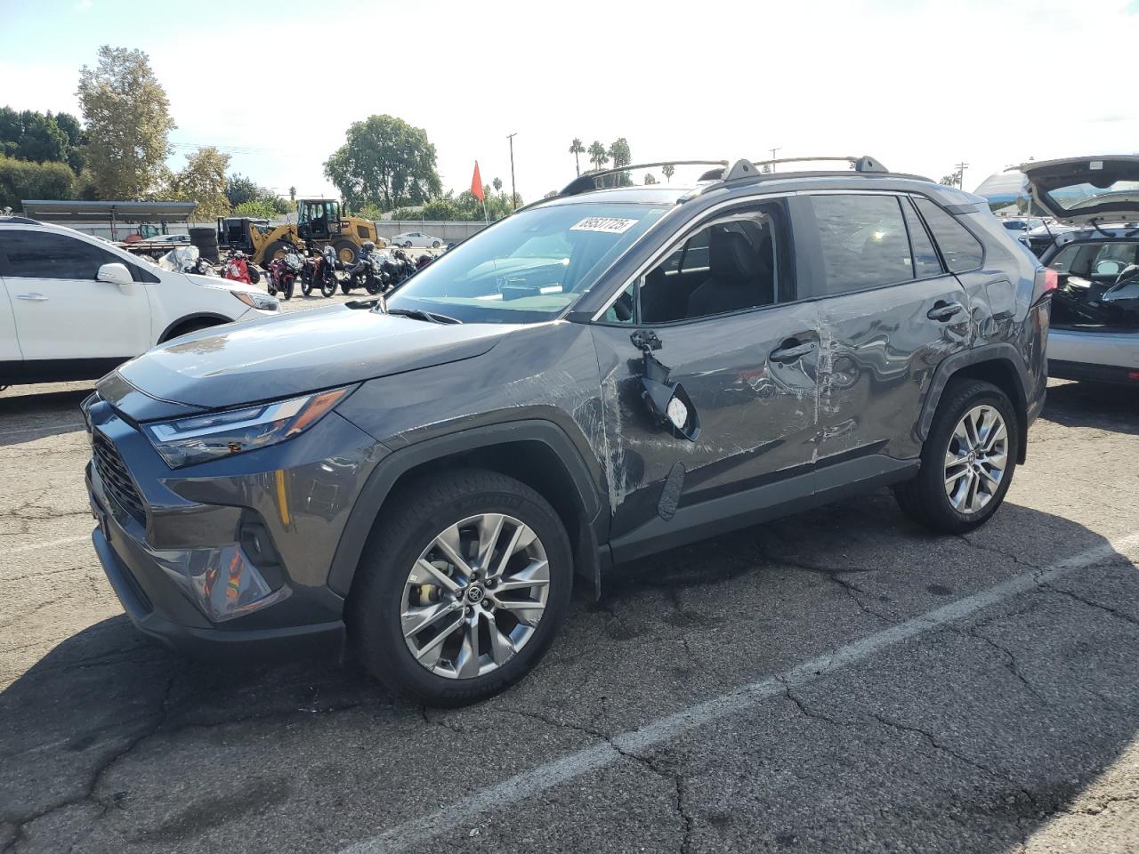 TOYOTA RAV4 XLE PREMIUM