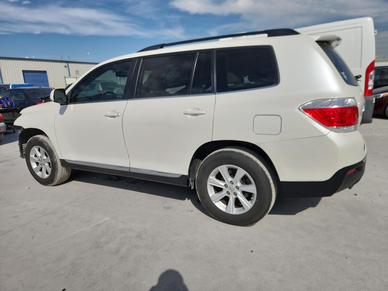 TOYOTA HIGHLANDER BASE