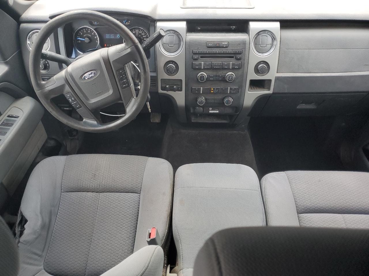 FORD F-150 SUPER CAB