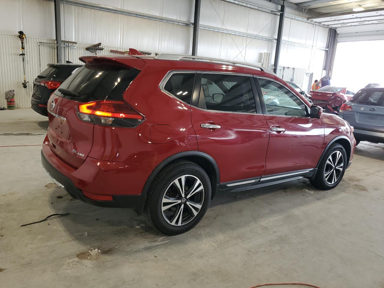 NISSAN ROGUE S
