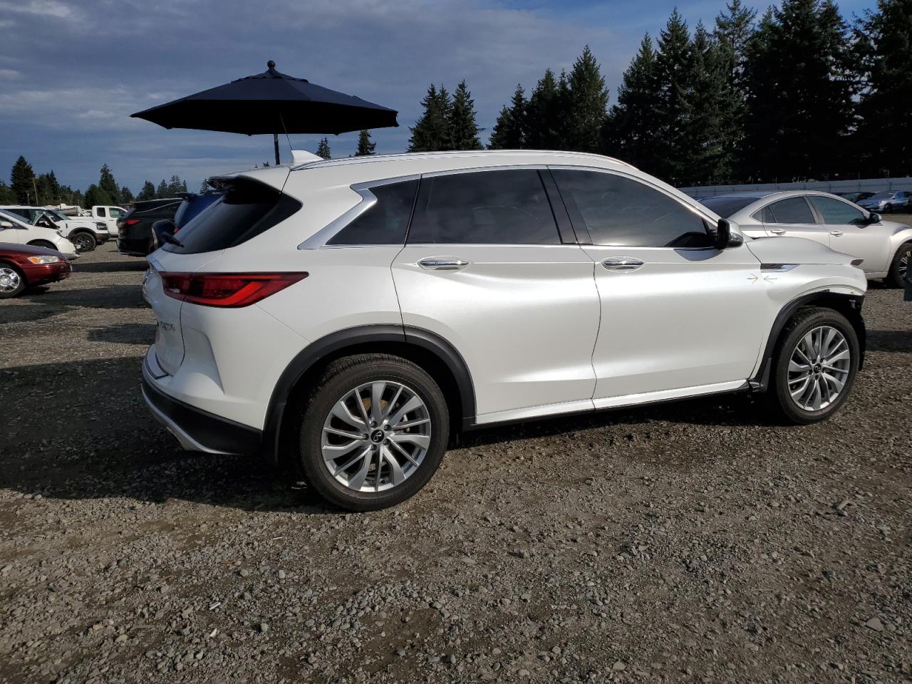 INFINITI QX50 LUXE