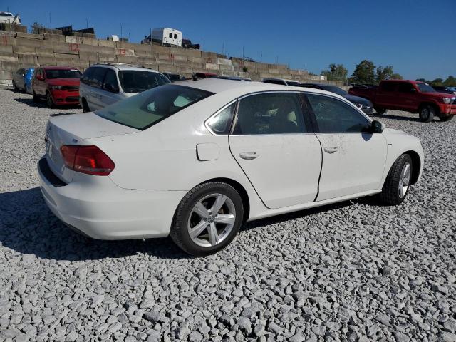 2015 VOLKSWAGEN PASSAT S 1VWAT7A38FC112059