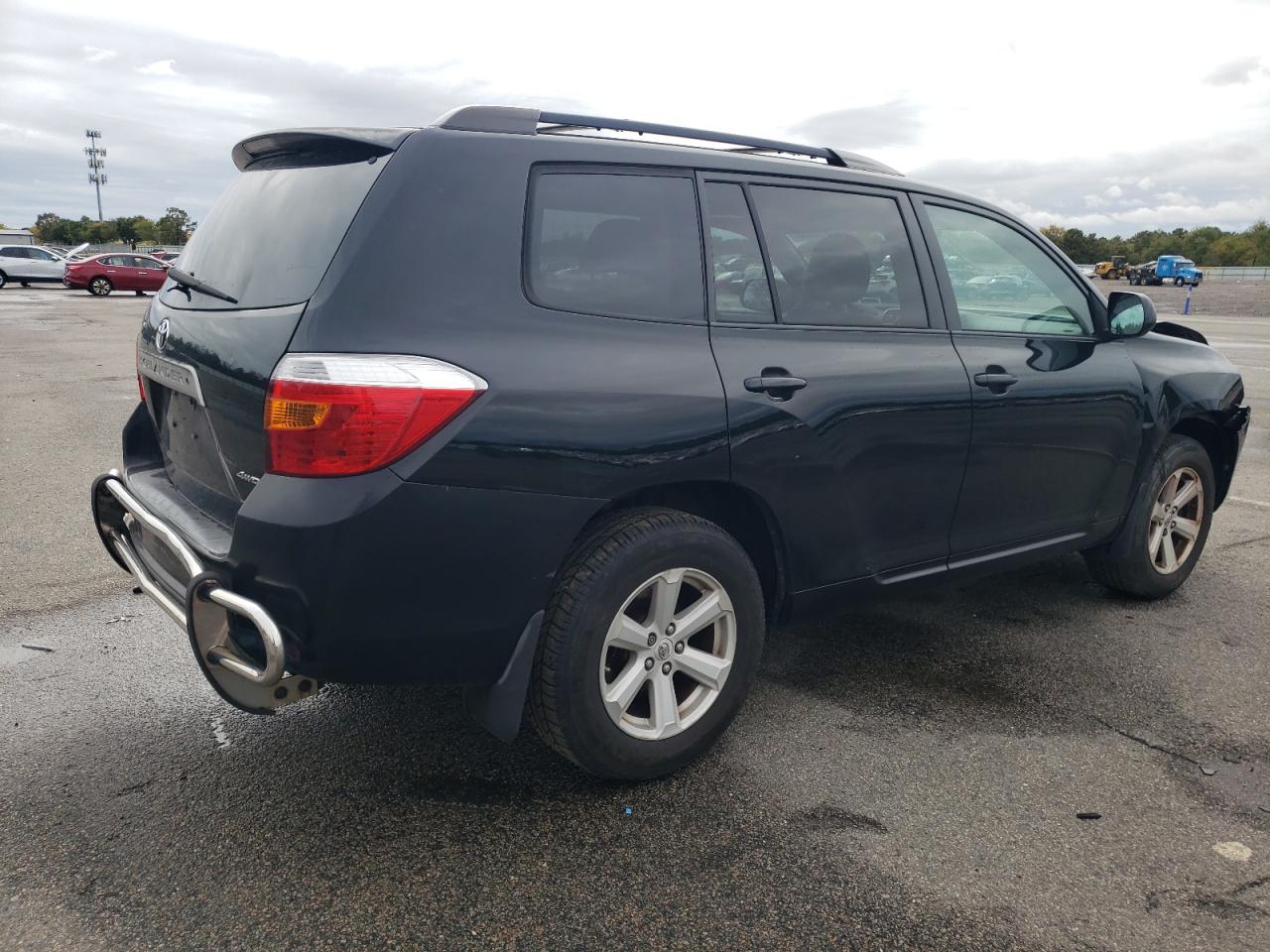 TOYOTA HIGHLANDER SE