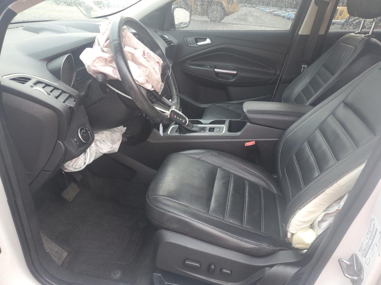 FORD ESCAPE TITANIUM