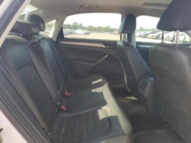 2015 VOLKSWAGEN PASSAT SE - 1VWBT7A30FC011800