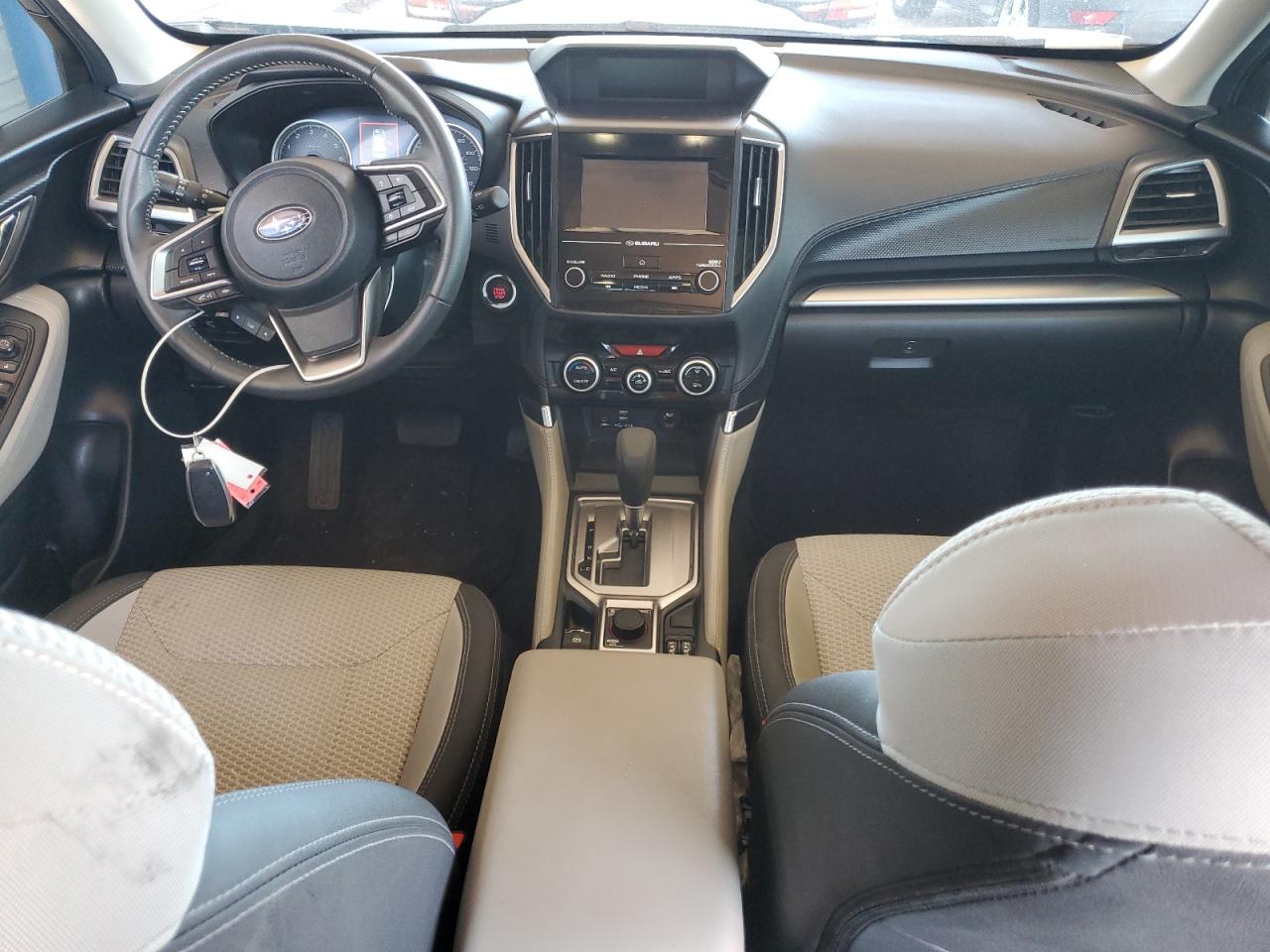 SUBARU FORESTER PREMIUM