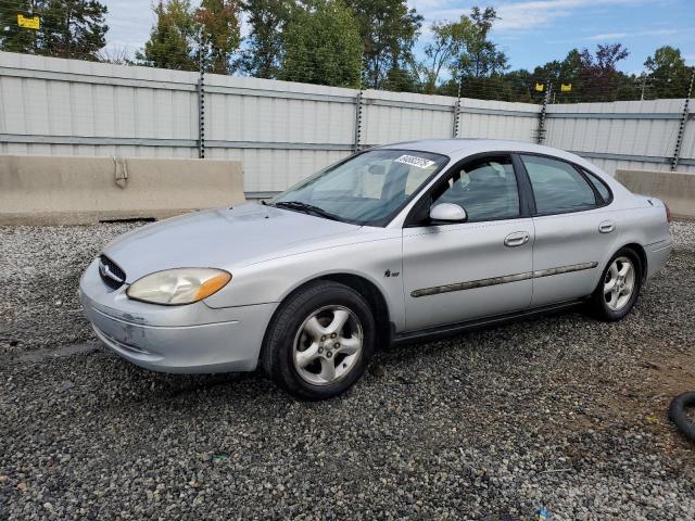 FORD TAURUS SE