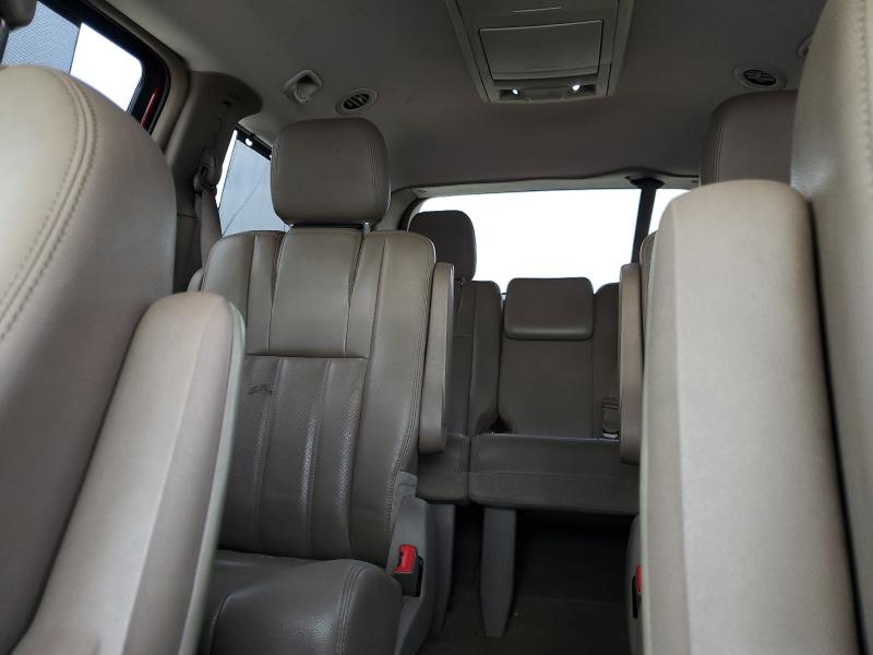 2013 CHRYSLER TOWN & COU #3301930453