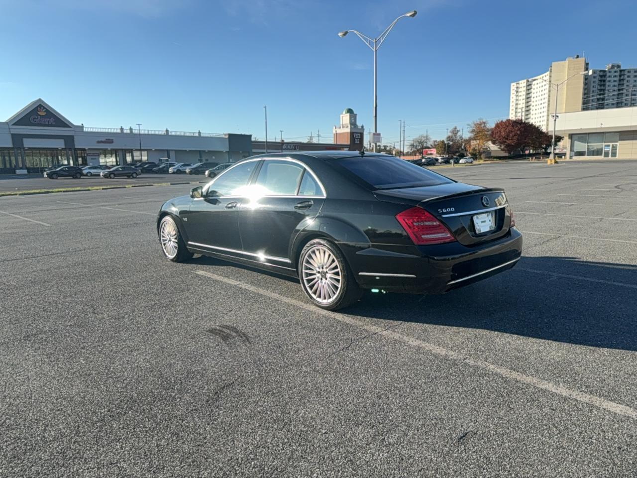 MERCEDES-BENZ S-CLASS 600