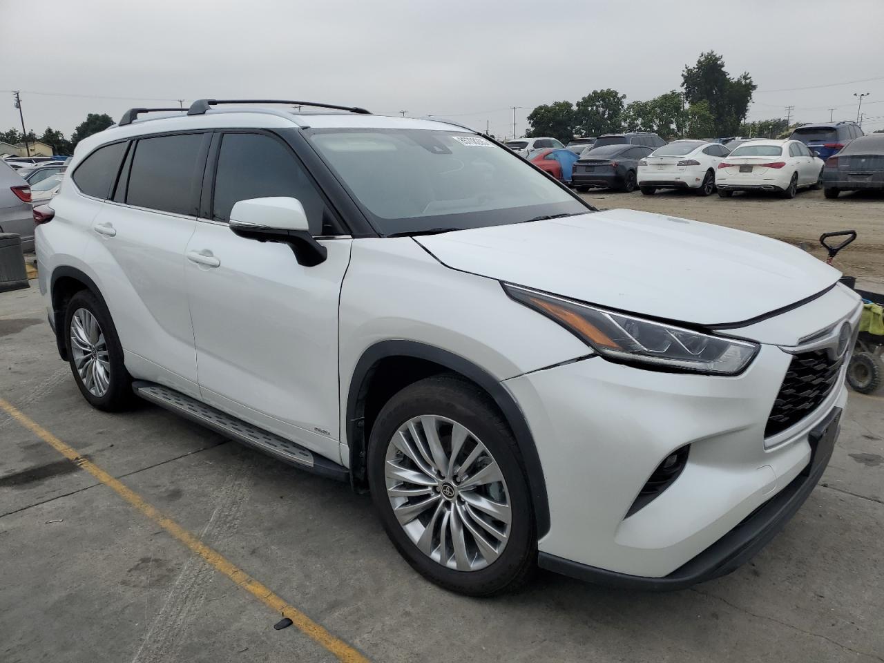 TOYOTA HIGHLANDER HYBRID LIMITED