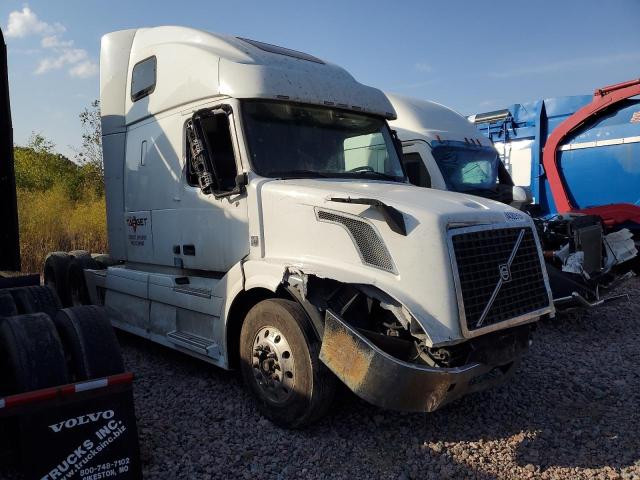 Global Auto Auctions: 2017 VOLVO VNL