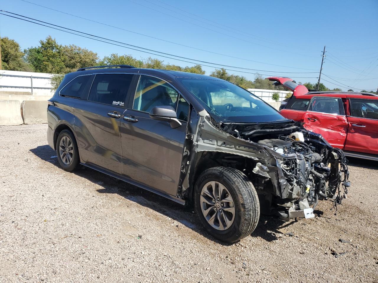 Lot #3317828196 2023 TOYOTA SIENNA XLE