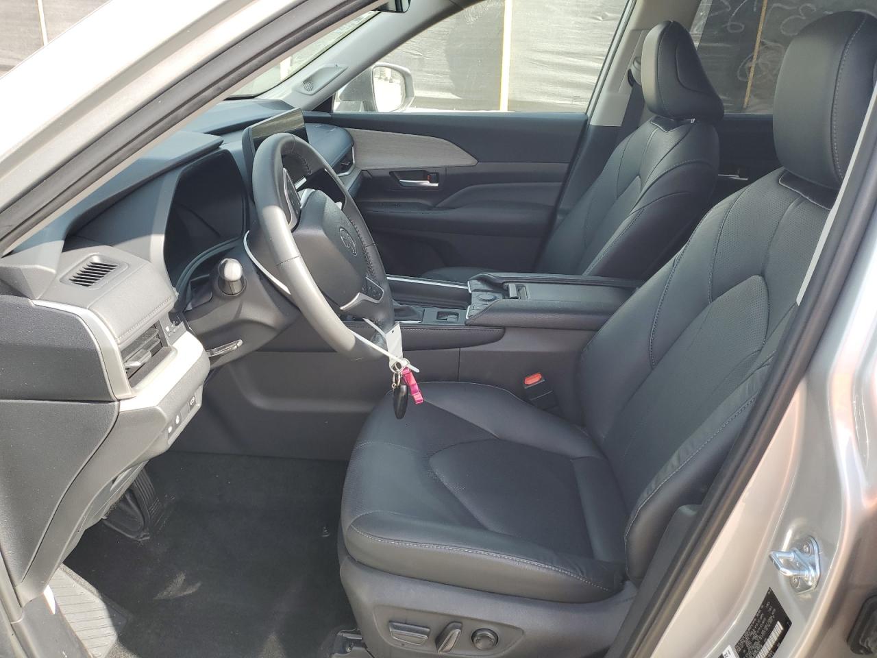 TOYOTA HIGHLANDER XLE