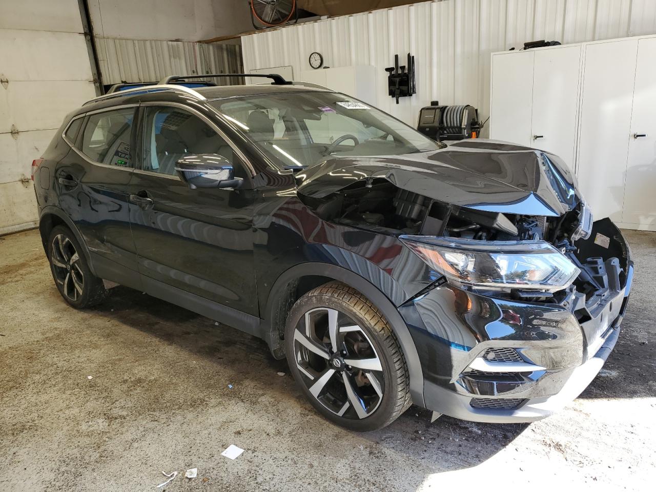 NISSAN ROGUE SPORT S