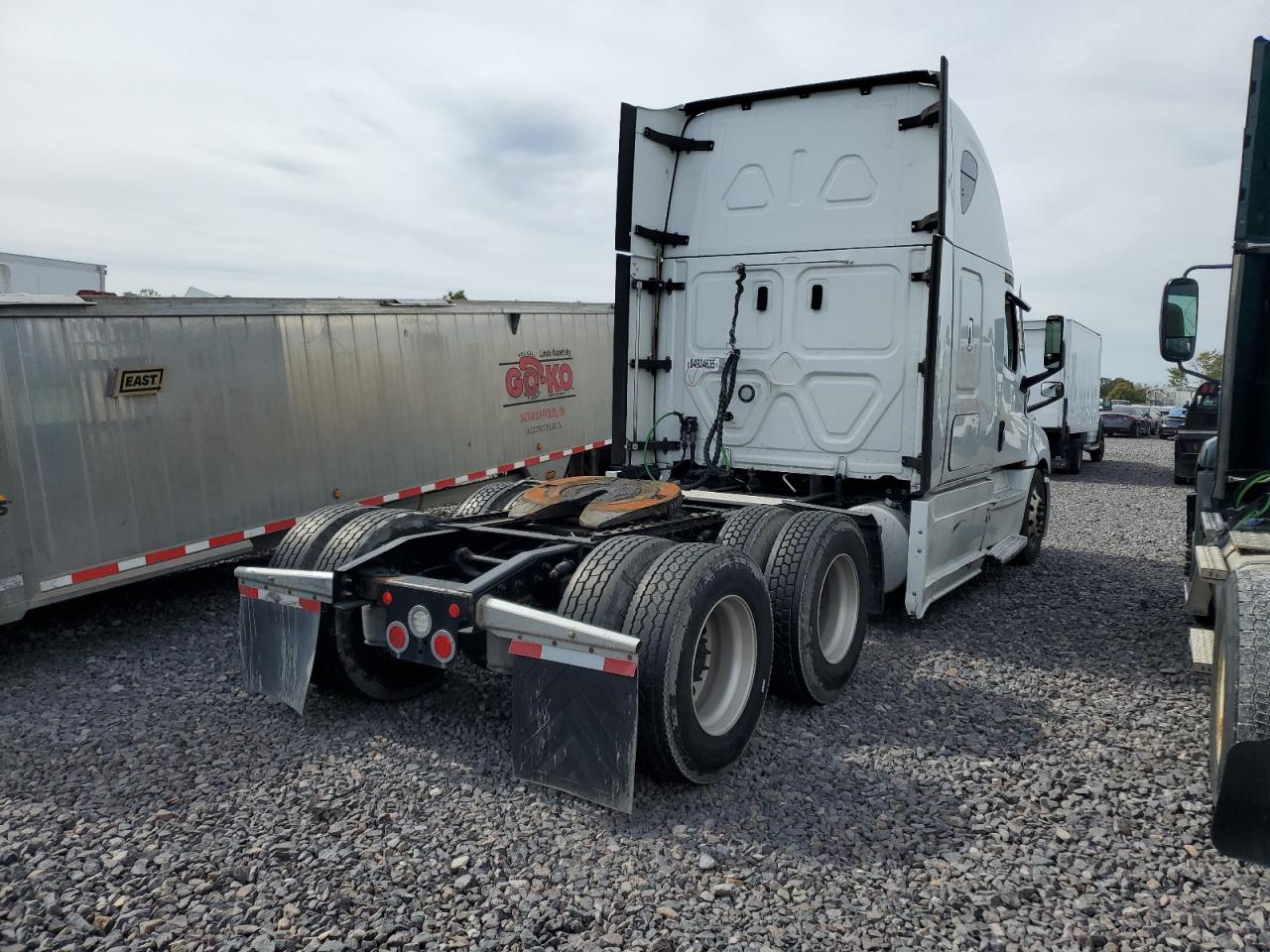 Lot #3273977782 2021 FREIGHTLINER CASCADIA 1