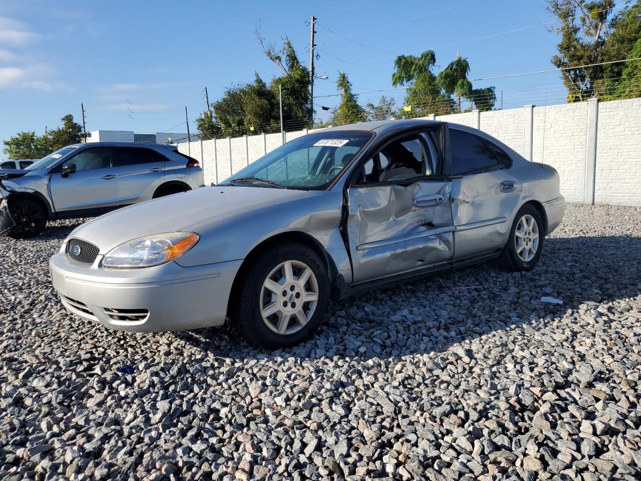 Lot #3284032835 2006 FORD TAURUS SE