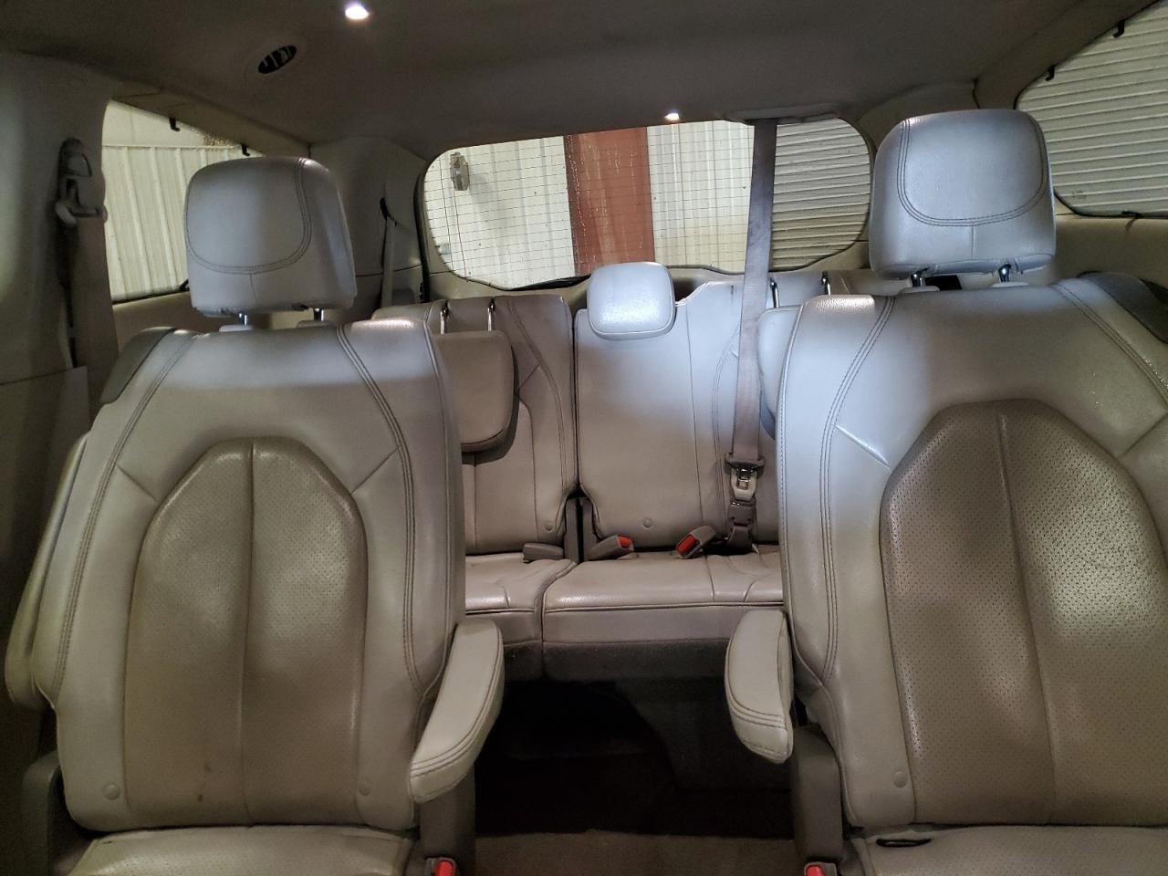 CHRYSLER PACIFICA TOURING L