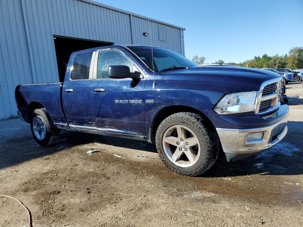 DODGE RAM 1500 SLT