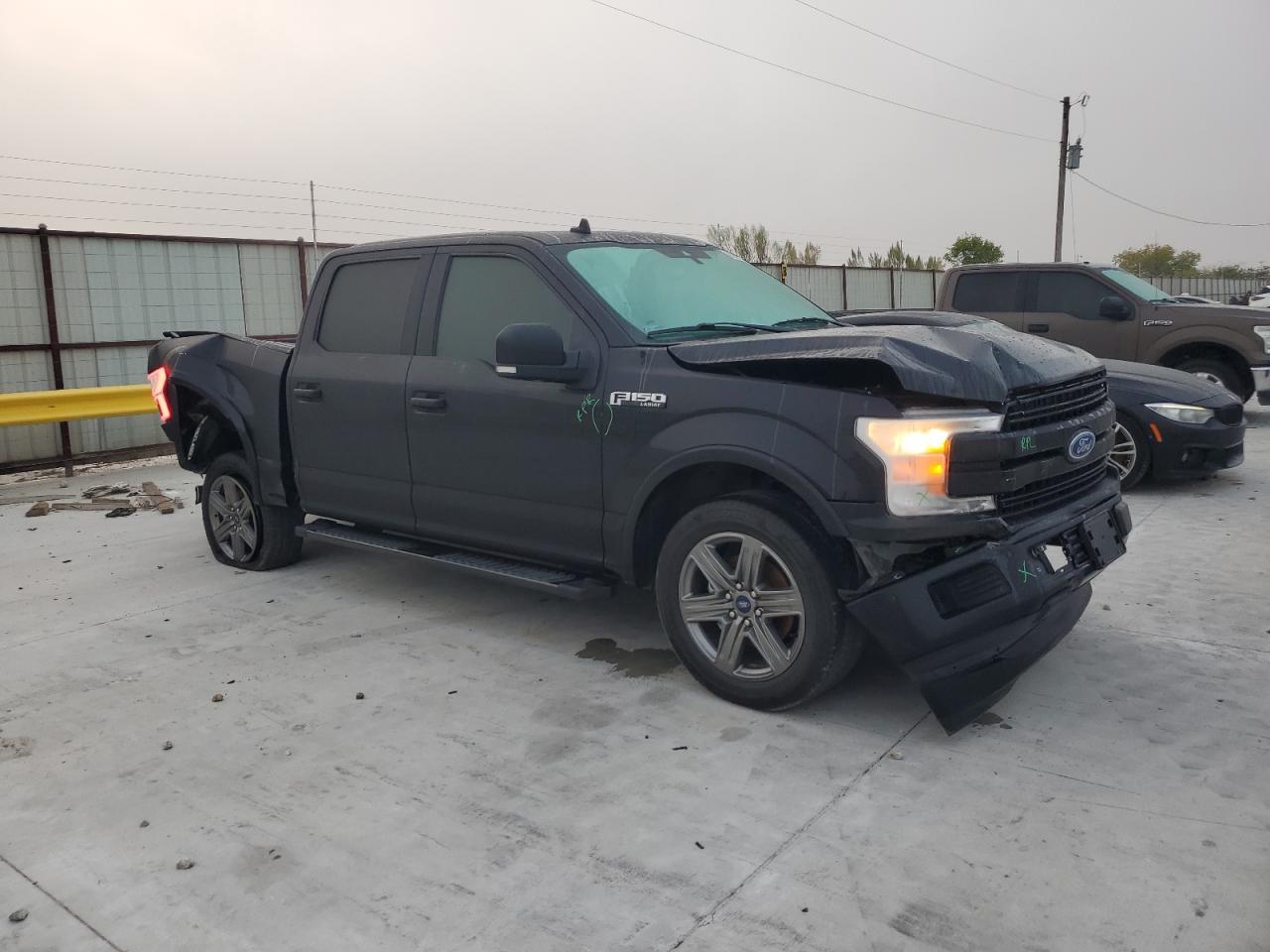 FORD F-150 SUPERCREW