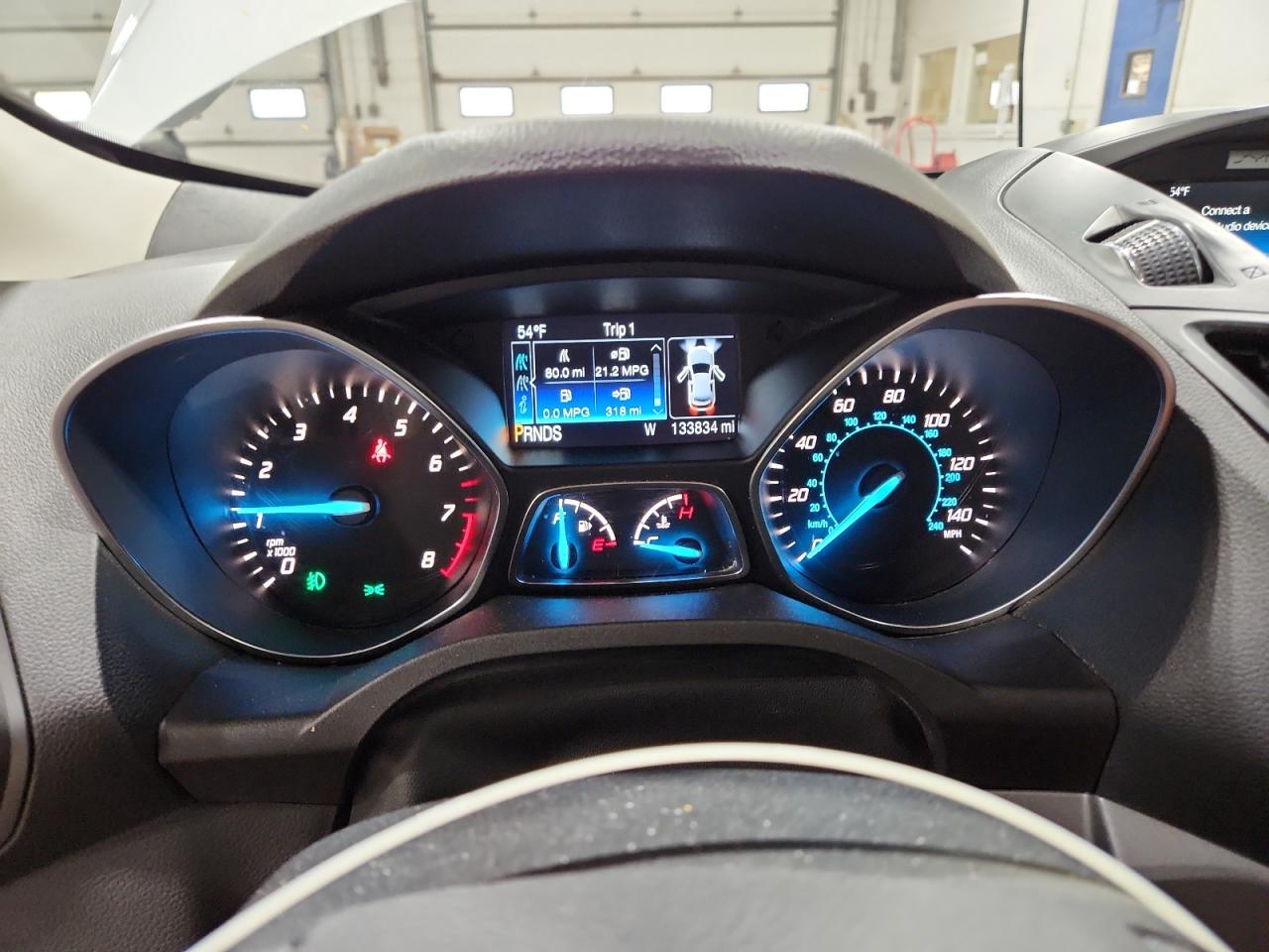 FORD ESCAPE SE