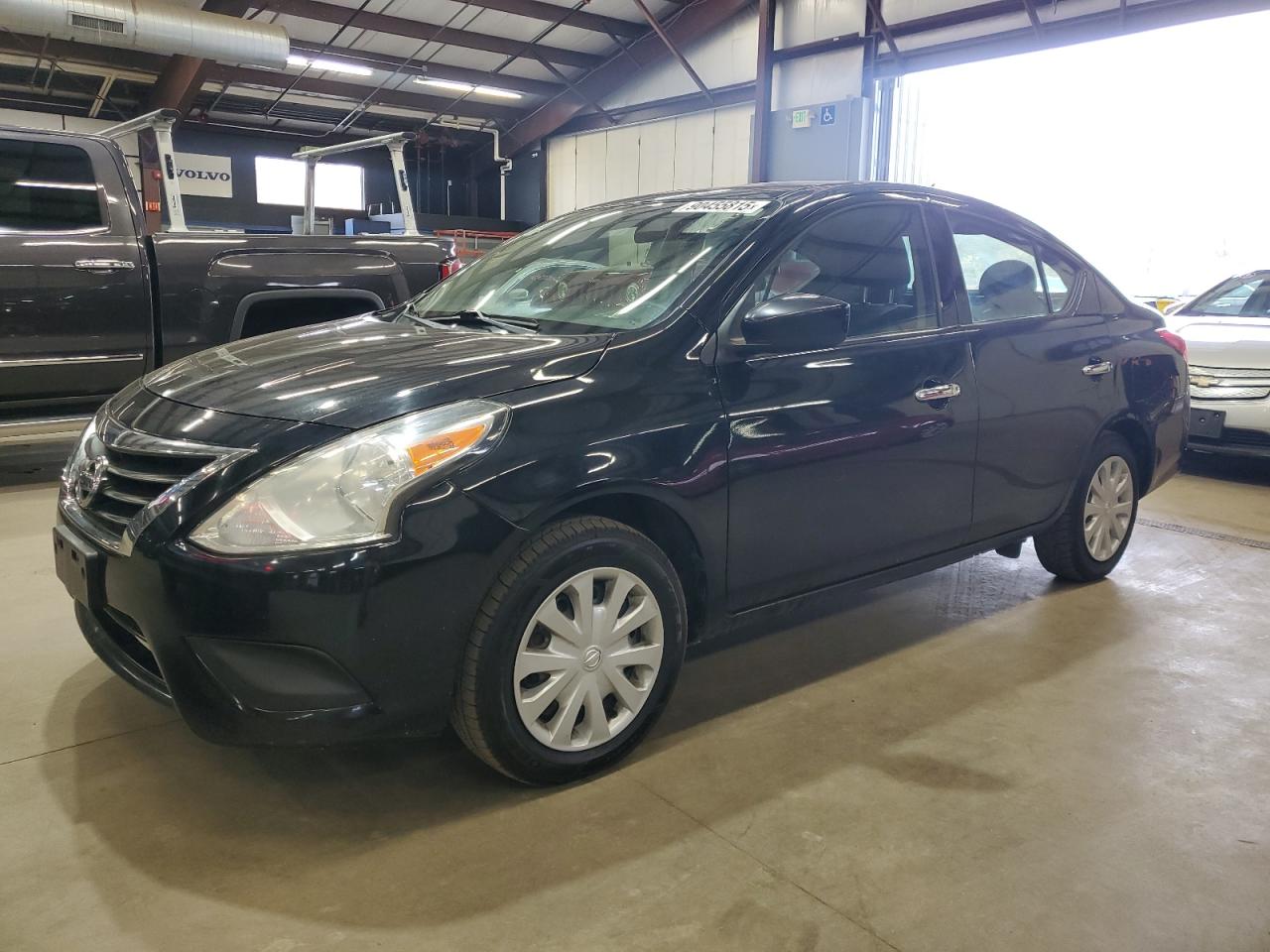 NISSAN VERSA S