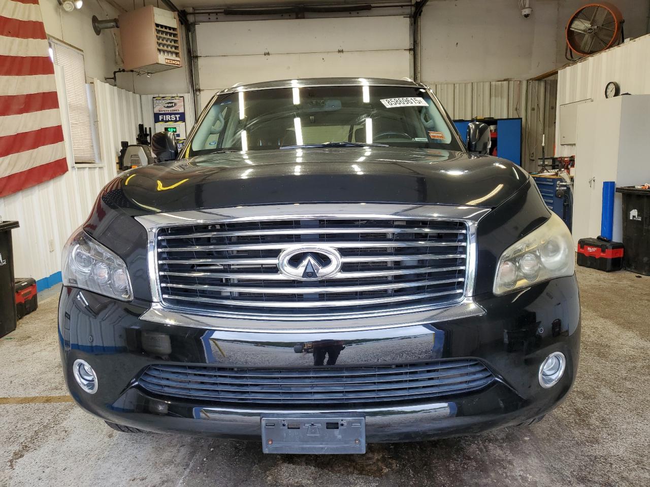 INFINITI QX56