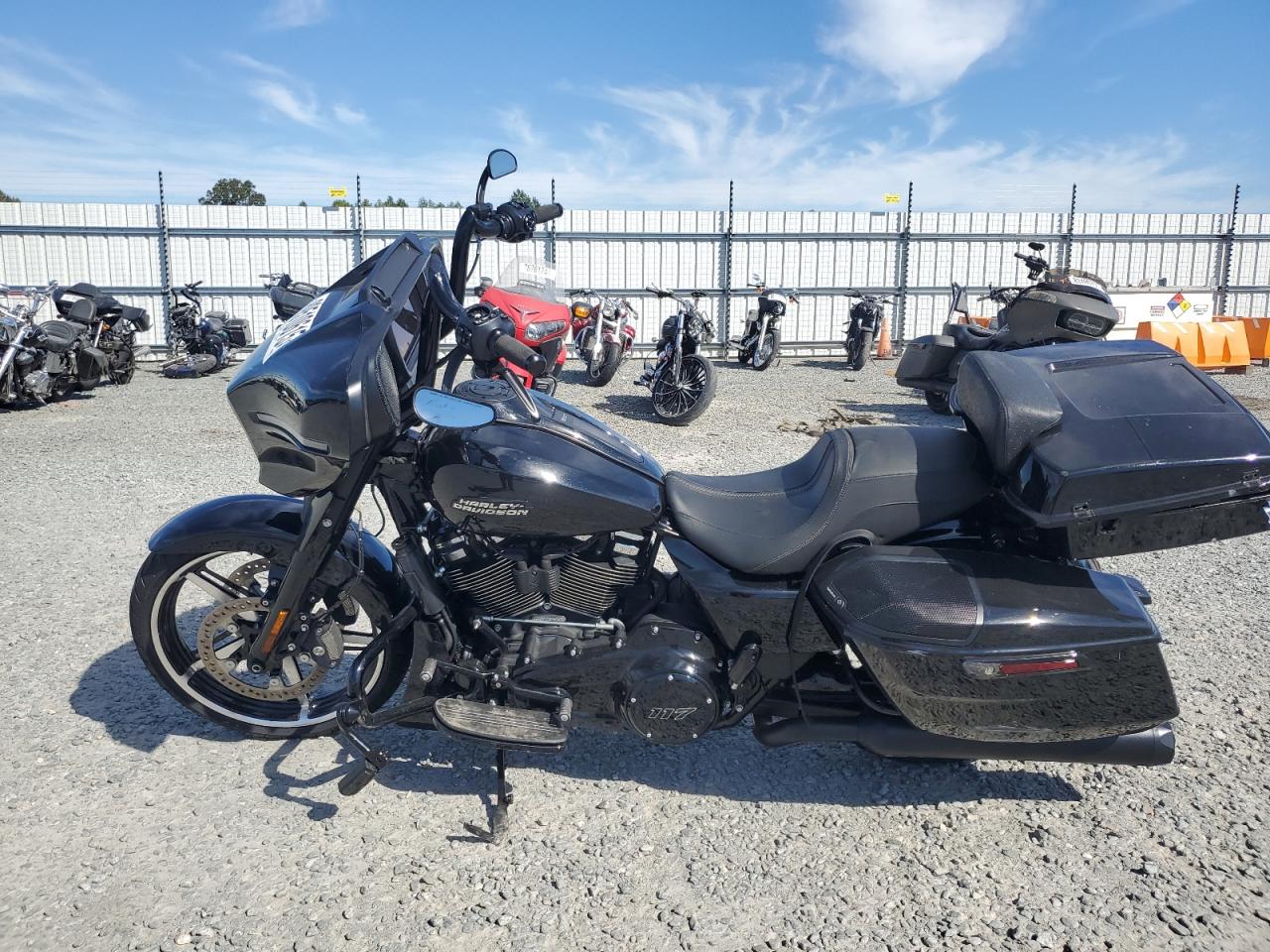 Lot #3290315959 2025 HARLEY-DAVIDSON FLHX